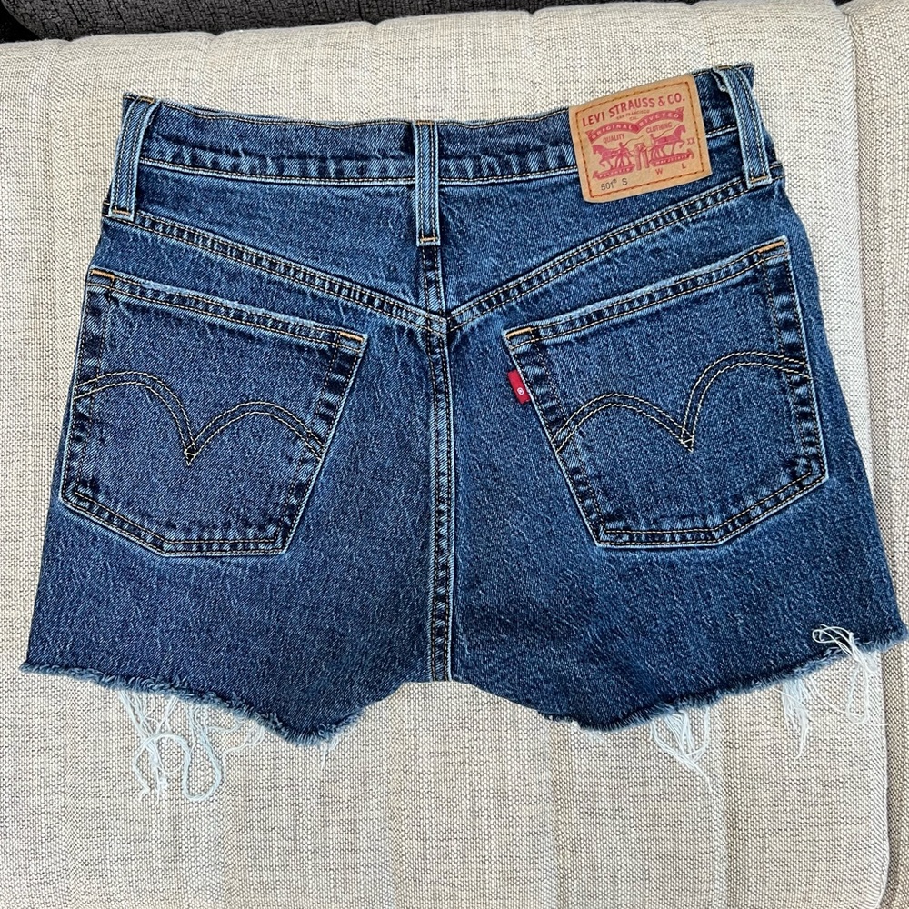Levi's 501 High Waisted Blue Jean Shorts - Picture 3 of 5
